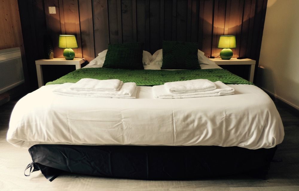 Hotel L'Ile Aux Oiseaux アンデルノ・レ・バン エクステリア 写真